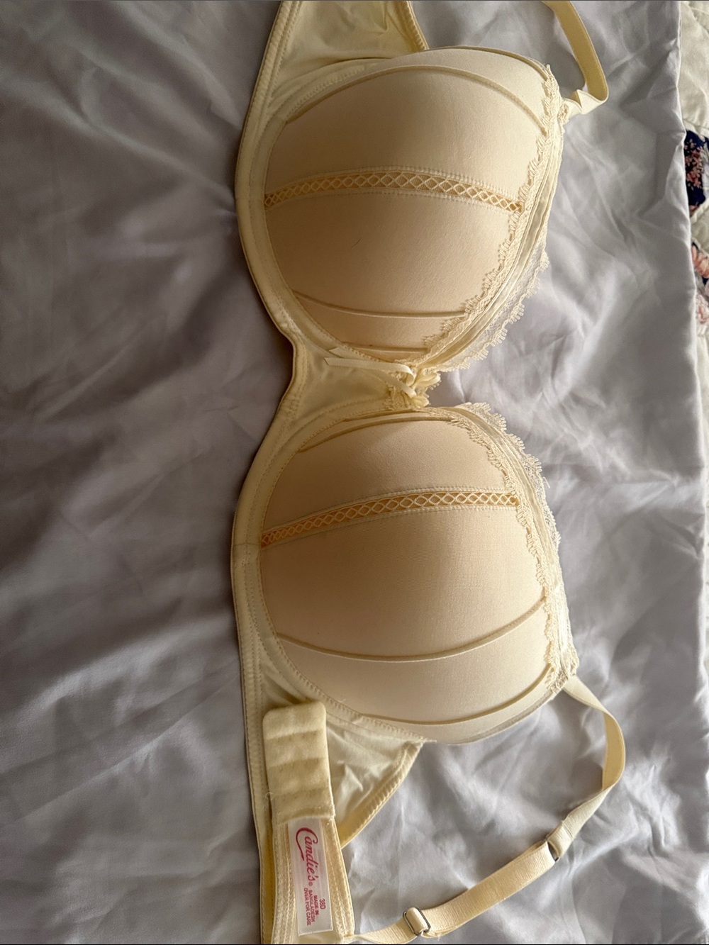 Candie's Cream Lace-Trim Push-Up Bra